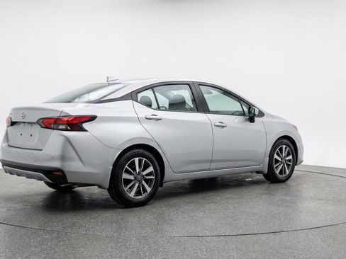 Used 2025 Nissan Versa SV FWD image 9