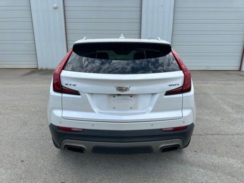 Used 2019 Cadillac XT4 Premium Luxury w/ Cold Weather Package FWD image 6