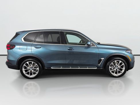 Used 2026 BMW X5 xDrive40i AWD/4WD image 2