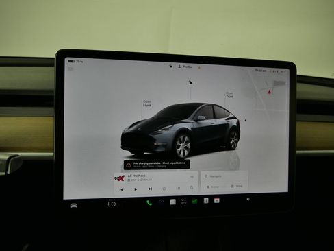 Used 2023 Tesla Model Y Long Range AWD/4WD image 29