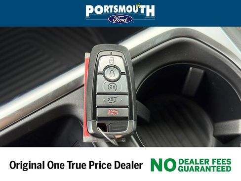 New 2025 Ford Expedition Active image 19