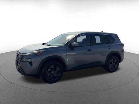 Used 2026 Nissan Rogue SV AWD/4WD image 8