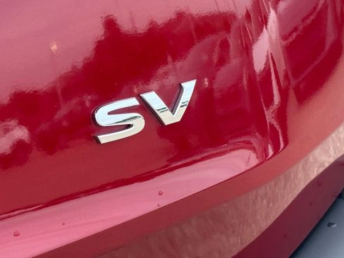 Used 2022 Nissan Rogue SV FWD image 11