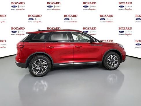 New 2026 Lincoln Corsair Premiere FWD image 9