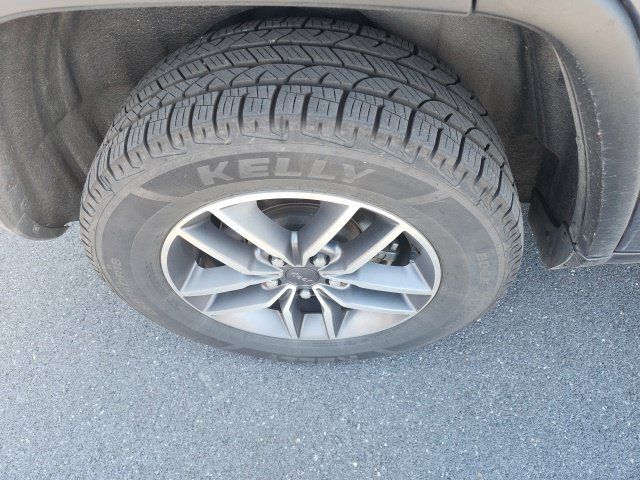 Used 2021 Jeep Grand Cherokee Limited AWD/4WD image 11