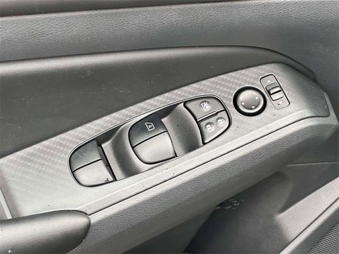 Certified 2025 Nissan Altima 2.5 S image 16