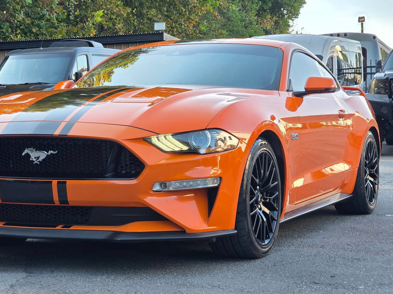 Used 2021 Ford Mustang GT Premium w/ GT Performance Package RWD image 3