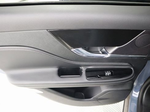 New 2025 Lincoln Corsair Premiere w/ Equipment Group 101A image 15