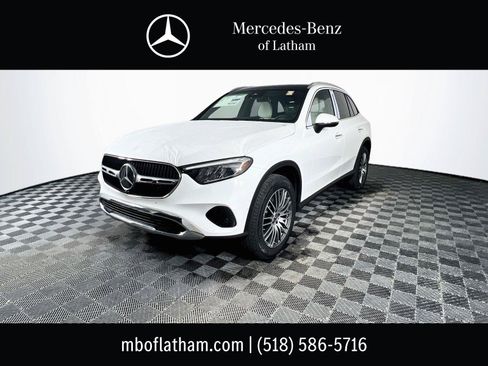 Used 2026 Mercedes-Benz GLC 300 4MATIC image 1