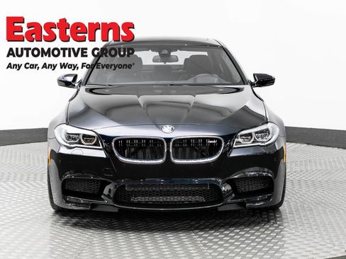 Used 2015 BMW M5 RWD image 2
