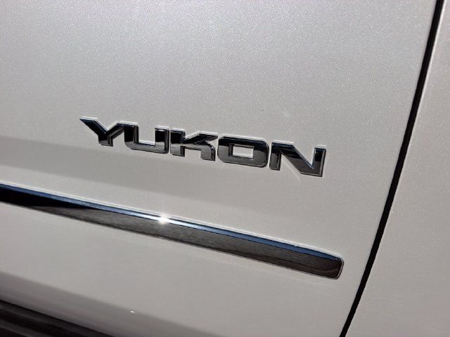 Used 2017 GMC Yukon SLT w/ Premium Edition AWD/4WD image 9