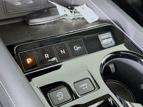 Certified 2025 Nissan Murano SL image 17