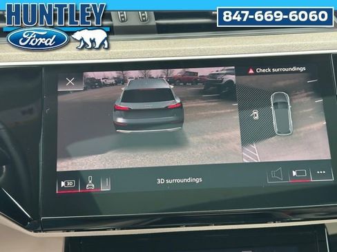 Used 2024 Audi Q8 e-tron Premium Plus w/ Premium Plus Package image 29