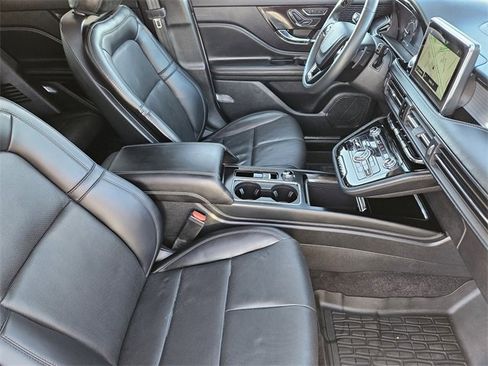 Certified 2022 Lincoln Corsair FWD w/ Premium Package image 14