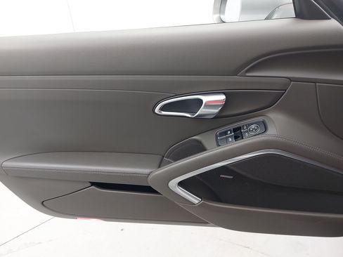 Certified 2018 Porsche 911 Carrera RWD image 28