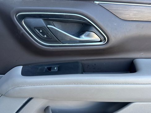 Used 2024 Chevrolet Suburban LT image 22