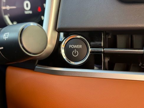 New 2025 Mitsubishi Outlander SEL image 12