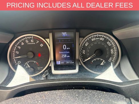 Used 2020 Toyota Tacoma SR5 AWD/4WD image 3