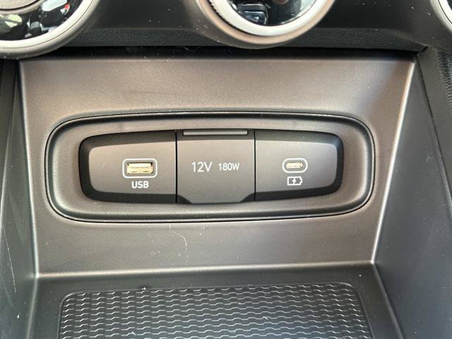 New 2026 Hyundai Venue SE FWD image 16