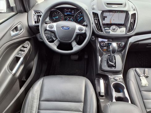 Used 2015 Ford Escape Titanium image 2
