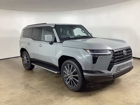 Used 2025 Lexus GX 550 w/ Cold Area Package AWD/4WD image 3