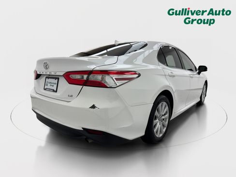 Used 2019 Toyota Camry LE FWD image 8