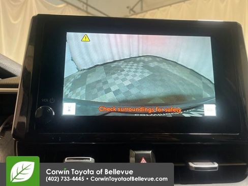 Used 2025 Toyota Corolla Cross XLE image 20