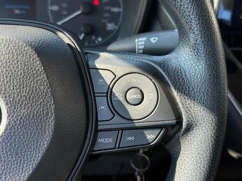 Used 2024 Toyota Corolla LE FWD image 21