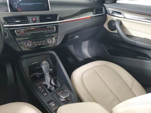 Used 2017 BMW X1 xDrive28i image 15