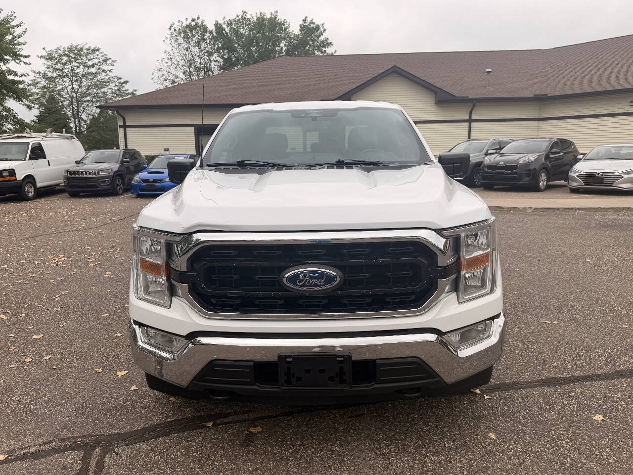 Used 2022 Ford F150 XLT w/ Equipment Group 301A Mid AWD/4WD image 8