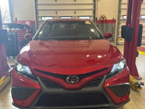 Certified 2022 Toyota Camry SE image 36