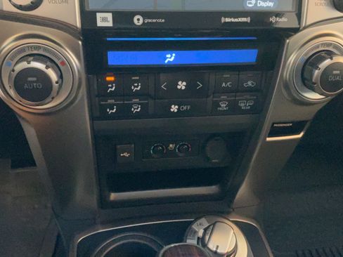 Used 2022 Toyota 4Runner Limited AWD/4WD image 16