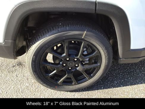 New 2026 Jeep Compass Latitude image 14