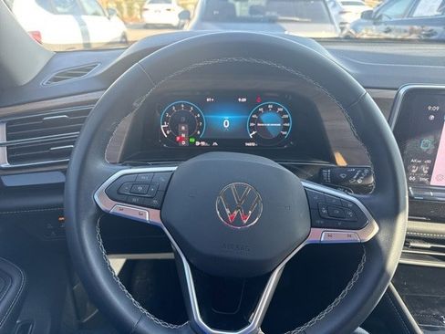 Used 2024 Volkswagen Atlas SE image 20