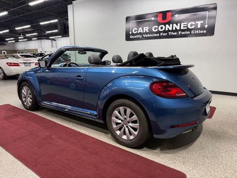 Used 2019 Volkswagen Beetle 2.0T S FWD image 17
