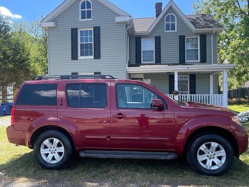 Used 2006 Nissan Pathfinder LE RWD image 4