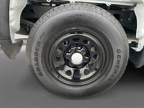 Used 2025 GMC Sierra 1500 Pro w/ Pro Value Package image 10