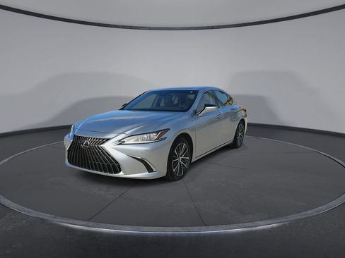 Used 2025 Lexus ES 350 w/ Premium Package FWD image 4