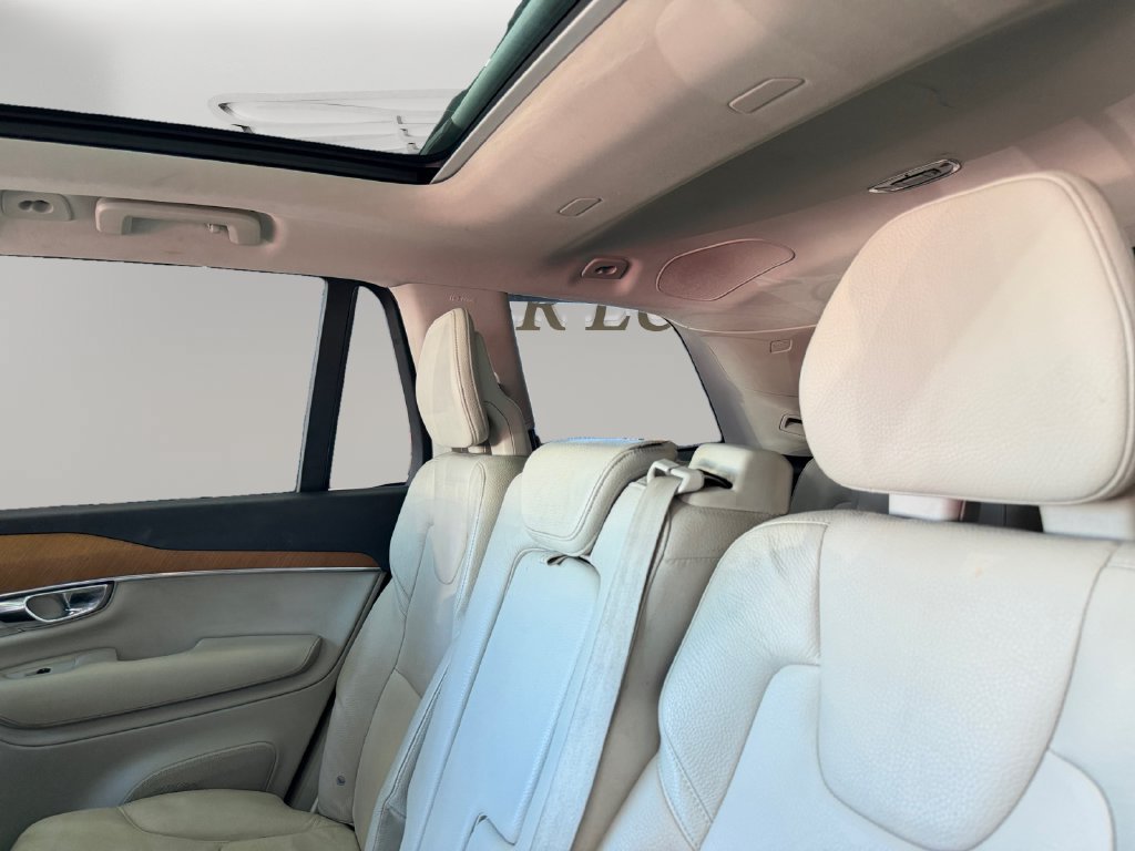 Used 2021 Volvo XC90 T8 Inscription Expression w/ Advanced Package AWD/4WD image 13