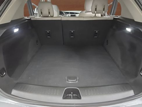 Used 2023 Cadillac XT4 Luxury FWD image 19