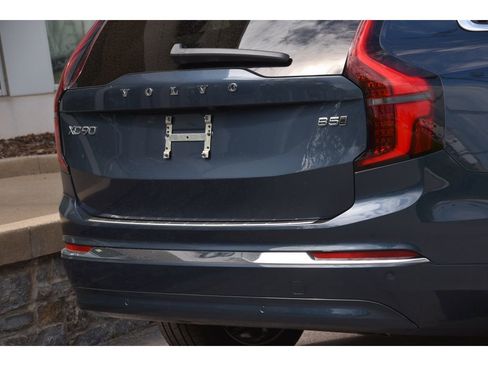 New 2026 Volvo XC90 B5 Core w/ Protection Package Premier AWD/4WD image 28