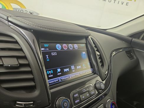 Used 2020 Chevrolet Impala Premier w/ Premier Convenience Package image 19