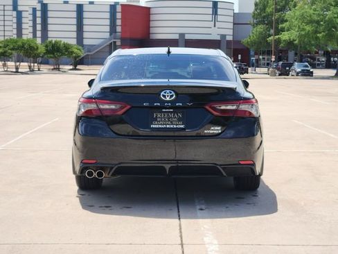 Used 2024 Toyota Camry XSE w/ Cold Weather Package FWD image 6