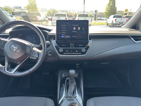 Certified 2025 Toyota Corolla SE w/ SE Premium Package FWD image 9