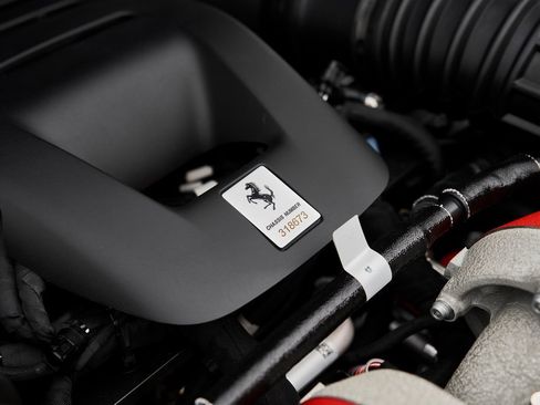 Used 2025 Ferrari Purosangue image 19