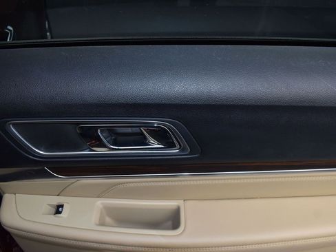 Used 2016 Ford Explorer Limited w/ Equipment Group 301A image 20