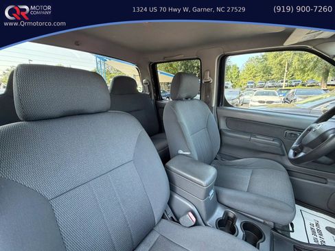 Used 2003 Nissan Frontier XE AWD/4WD image 25