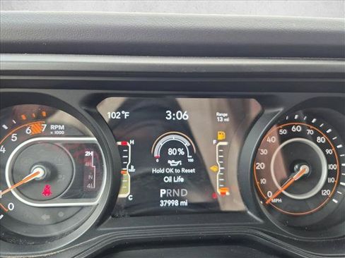 Used 2025 Jeep Wrangler Unlimited Rubicon AWD/4WD image 10