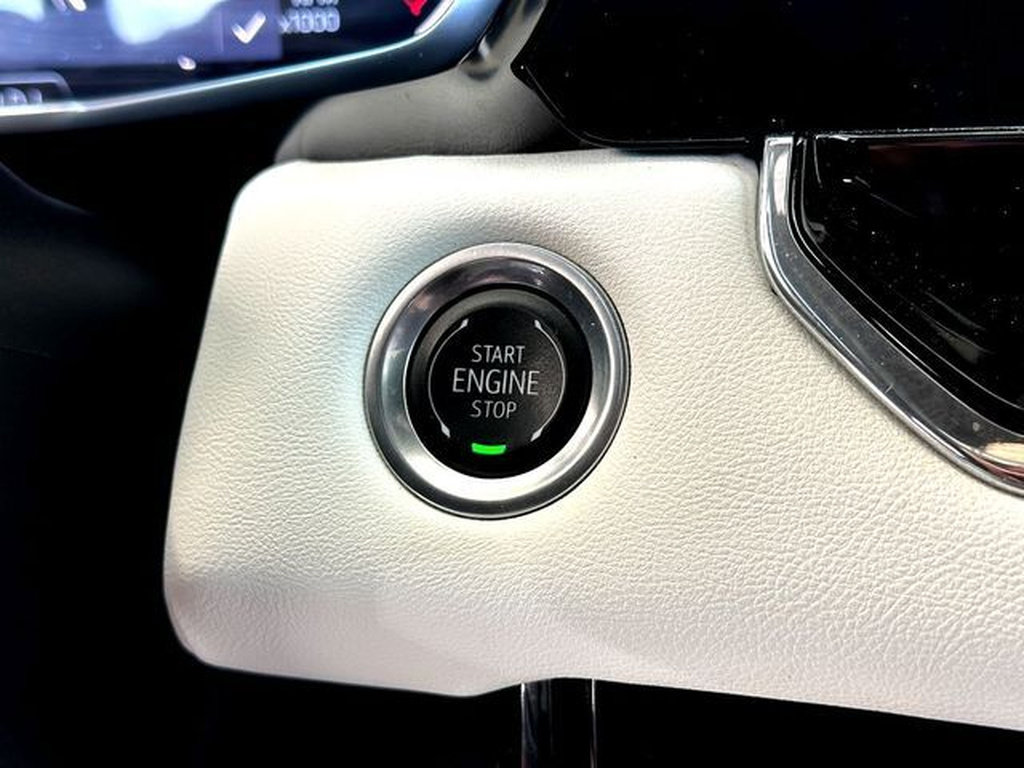 Used 2024 GMC Canyon AT4X AWD/4WD image 16