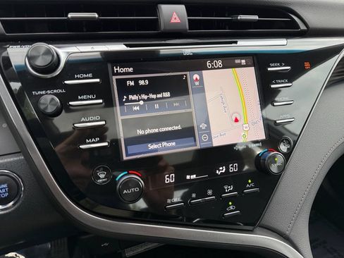 Used 2020 Toyota Camry XLE w/ Driver Assist Package FWD image 24